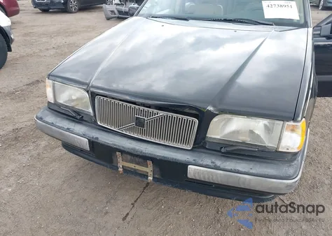 1993 Volvo 850 из США, поврежденный, VIN YV1LS5508P2067483